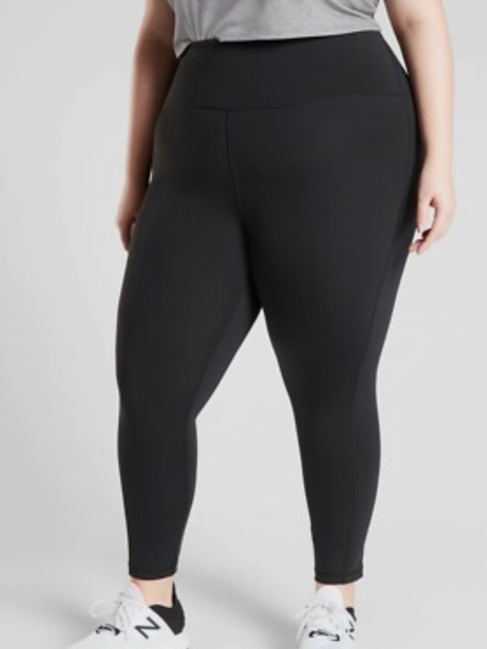 Athleta Ultimate Stash Tight 7/8